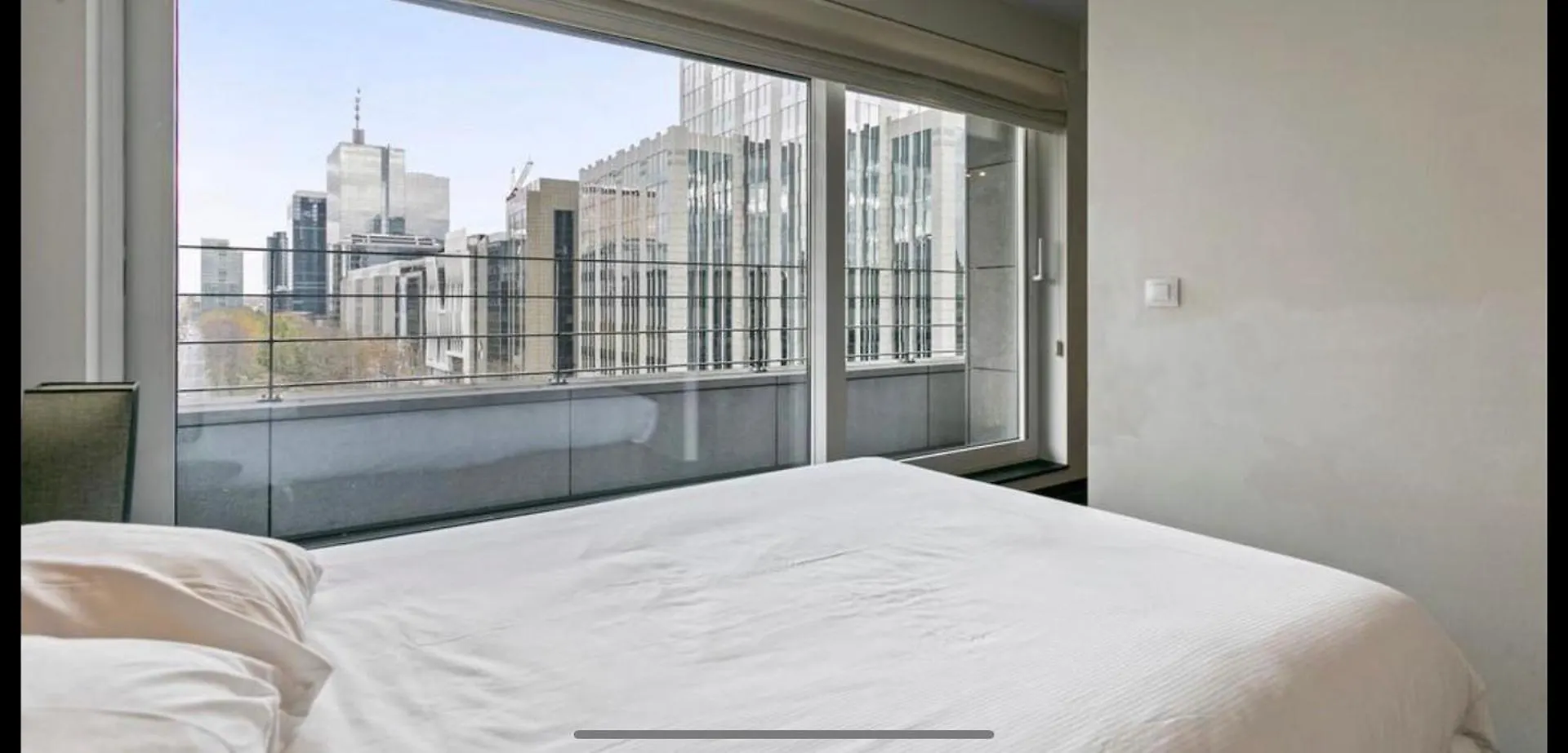 2 Bedroom Apartment In Center With Balcony Bruksela
