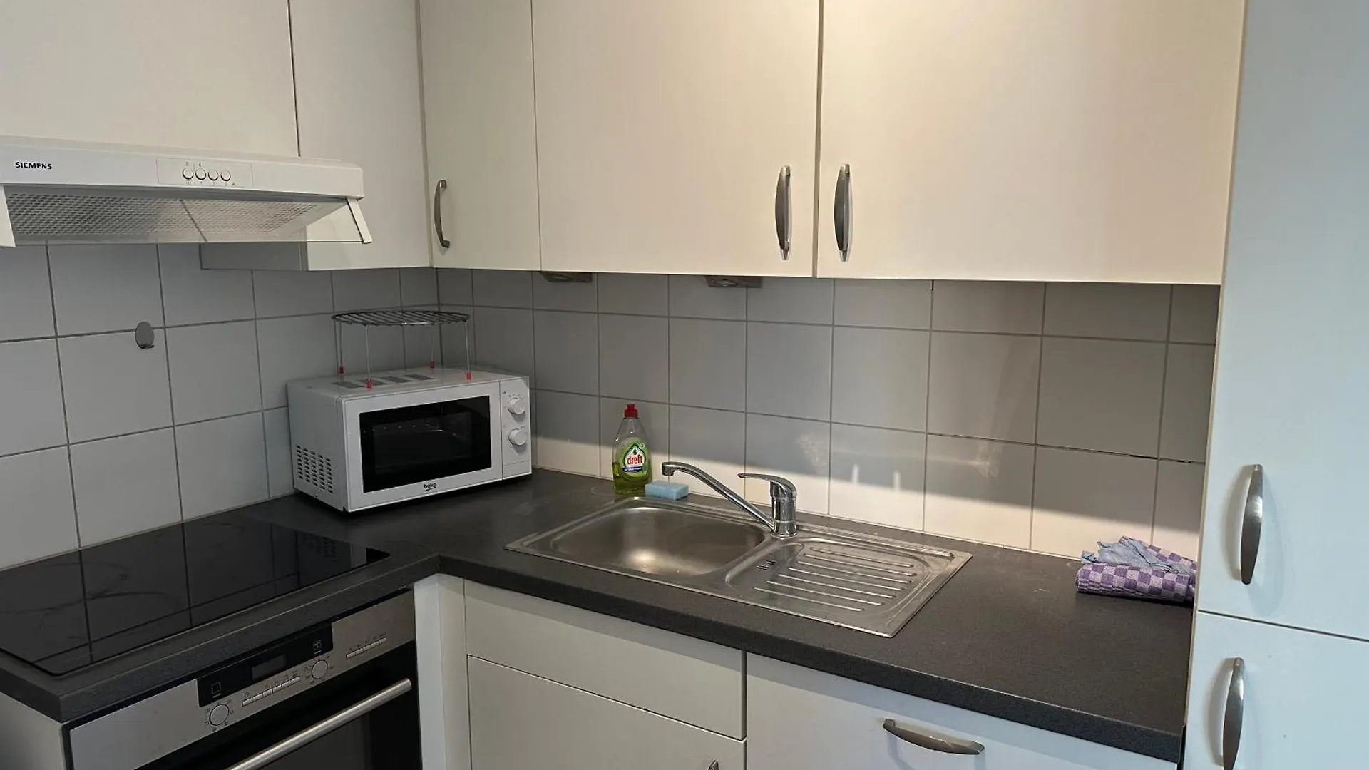 2 Bedroom Apartment In Center With Balcony Bruksela 0*,  Belgia